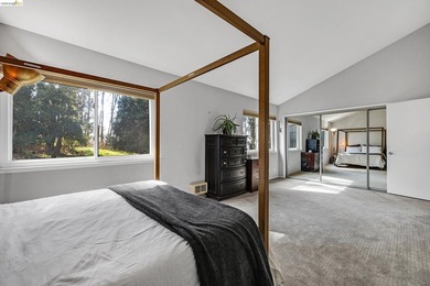 Retreat like setting surrounded by hiking trail, parks and golf - photo 17