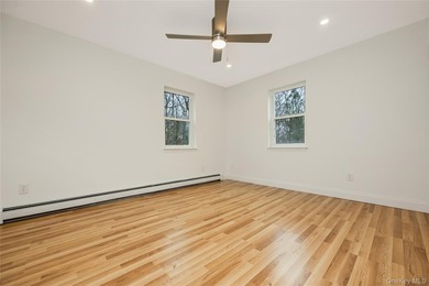 Welcome to this beautifully renovated 4-bedroom, 2.5-bath home - photo 18