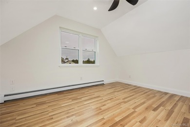 Welcome to this beautifully renovated 4-bedroom, 2.5-bath home - photo 20