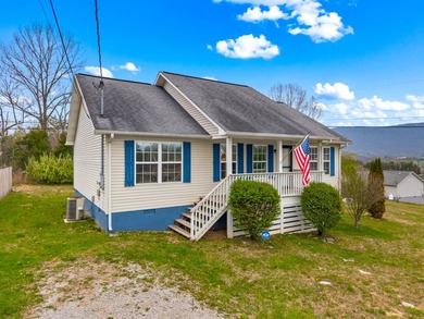 Well-maintained one-level home offering mountain views and a - photo 1