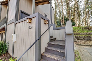 Retreat like setting surrounded by hiking trail, parks and golf - photo 26