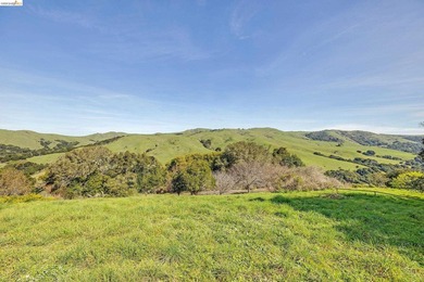 Retreat like setting surrounded by hiking trail, parks and golf - photo 28