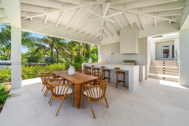 Spectacularly remodeled, unique corner estate situated on nearly - photo 28