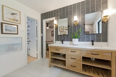 Nestled in the heart of highly sought-after Canyon Creek and - photo 7