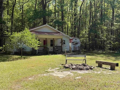 Tucked away along the river in the quiet countryside of Cordova - photo 10
