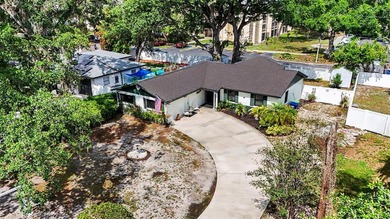 Welcome to this inviting 3-bedroom, 2-bath home in the heart of - photo 4
