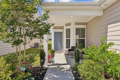 Wonderful Taft Street model on a lagoon with Walk up Attic! - photo 3