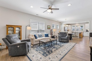 Wonderful Taft Street model on a lagoon with Walk up Attic! - photo 5