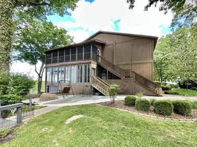 LAKE VIEW!!! Beautiful upper level condo located in a gated Lake - photo 6