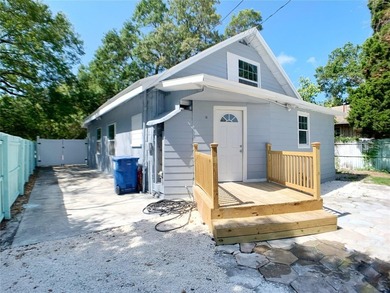 Experience modern luxury in this stunning, fully renovated - photo 4