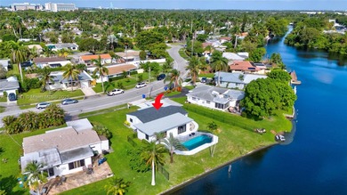 (private lake, pond, coastal) Home For Sale in Hollywood Florida