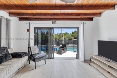 Property for sale! Great income, 92% occupancy, 5 star reviews - photo 3