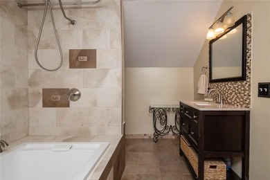 If you're searching for a home that's cute as a button, move-in - photo 17
