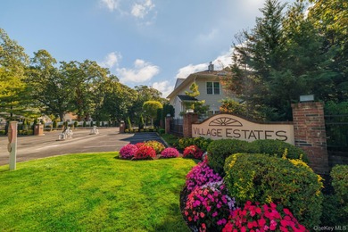 (private lake, pond, coastal) Condo Sale Pending in Amityville New York