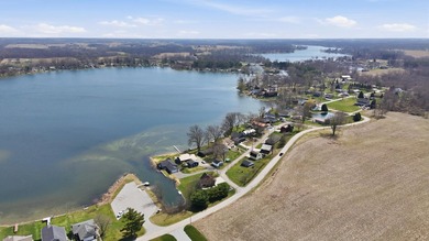 This beautiful lakefront ranch has everything sought after in a - photo 27