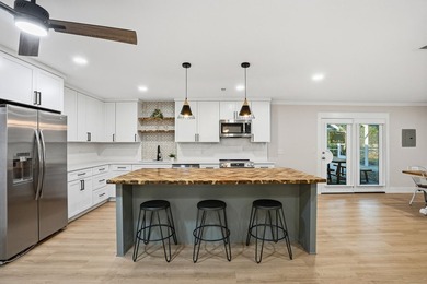 Discover the perfect blend of comfort, style, and income - photo 29