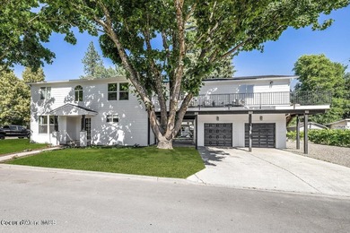 Lake Home For Sale in Coeur d Alene, Idaho