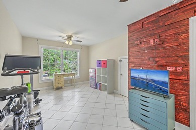 ***VA ASSUMABLE LOAN AT 3.75% FOR VA ELIGIBLE BUYERS*** This - photo 31