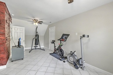 ***VA ASSUMABLE LOAN AT 3.75% FOR VA ELIGIBLE BUYERS*** This - photo 32