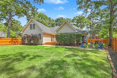 ***VA ASSUMABLE LOAN AT 3.75% FOR VA ELIGIBLE BUYERS*** This - photo 36