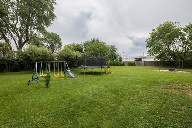If you're searching for a home that's cute as a button, move-in - photo 39