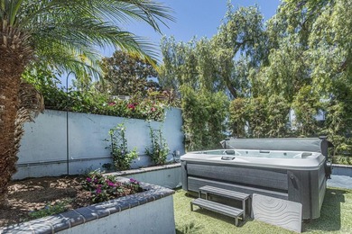 Welcome to this beautifully updated 3-bedroom, 3.5-bath - photo 3