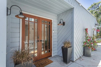 Welcome to this beautifully updated 3-bedroom, 3.5-bath - photo 4