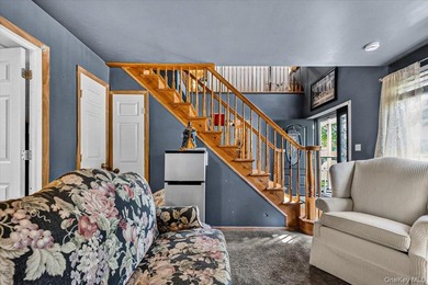 Discover the possibilities in this spacious 4-bedroom - photo 10