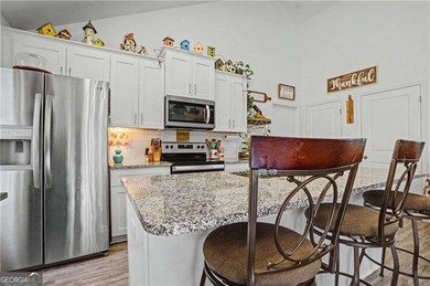 Enjoy peaceful living in this charming 2-bedroom, 2-bath home - photo 3
