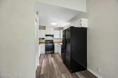 Welcome home to this beautifully renovated and updated - photo 14