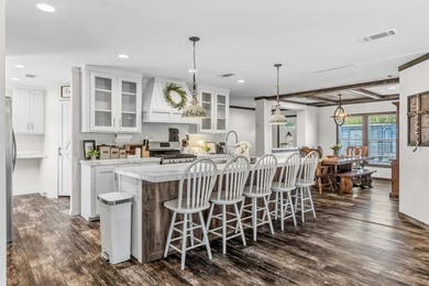 Charming 2020 manufactured farmhouse-style home on nearly an - photo 15