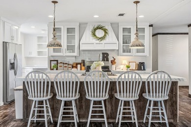 Charming 2020 manufactured farmhouse-style home on nearly an - photo 16