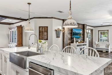 Charming 2020 manufactured farmhouse-style home on nearly an - photo 20