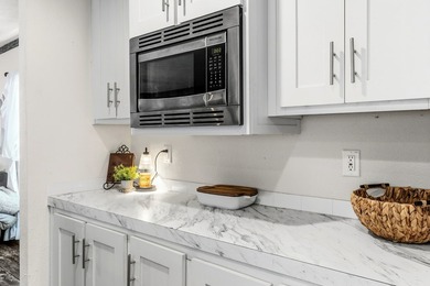 Charming 2020 manufactured farmhouse-style home on nearly an - photo 21
