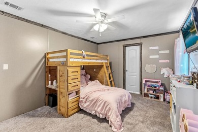 Charming 2020 manufactured farmhouse-style home on nearly an - photo 25