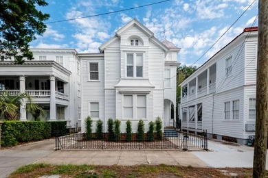 176-178 Broad includes 3 buildings that harmoniously blend - photo 1