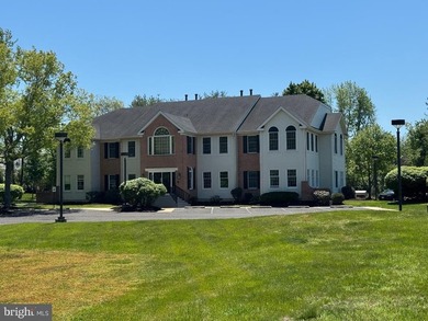 Offer has been accepted; no more showings. A rare opportunity to - photo 6