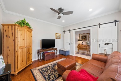 Welcome to 8 French Garden! This meticulously maintained and - photo 4