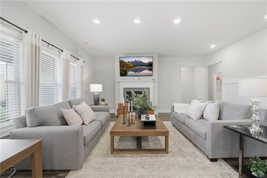 IF ELEVATED LIVING IS YOUR STYLE..If you've been waiting for THE - photo 11