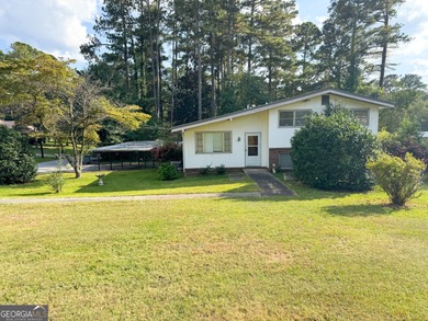 Piney Woods Lake Home For Sale in Lagrange Georgia