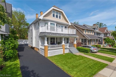 Charming triplex in the heart of Lakewood, Ohio! This - photo 3
