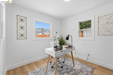 Welcome to this beautifully reimagined 3-bed, 2-bath home that - photo 15