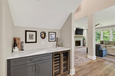 Experience luxury lake living in one of Reynolds Lake Oconee's - photo 17