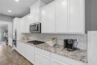 IF ELEVATED LIVING IS YOUR STYLE..If you've been waiting for THE - photo 19