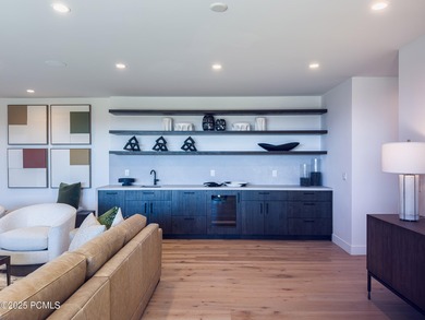 Discover unbeatable panoramic views of Deer Valley, the - photo 25