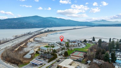 Pend Oreille River Condo For Sale in Sandpoint Idaho