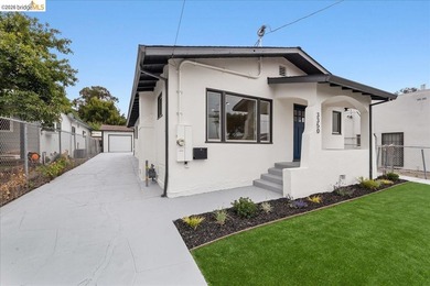Welcome to this beautifully reimagined 3-bed, 2-bath home that - photo 39