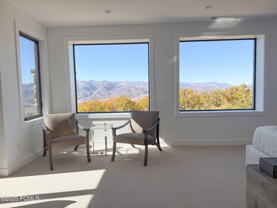 Discover unbeatable panoramic views of Deer Valley, the - photo 39