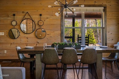 TOTAL SMOKY MOUNTAIN EXPERIENCE! Pine Top Escape is a stunning - photo 2