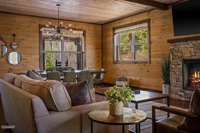 TOTAL SMOKY MOUNTAIN EXPERIENCE! Pine Top Escape is a stunning - photo 6